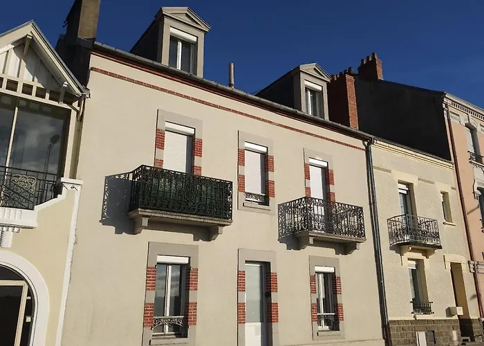 T2 Proche De La Gare De L'hopital Vichy